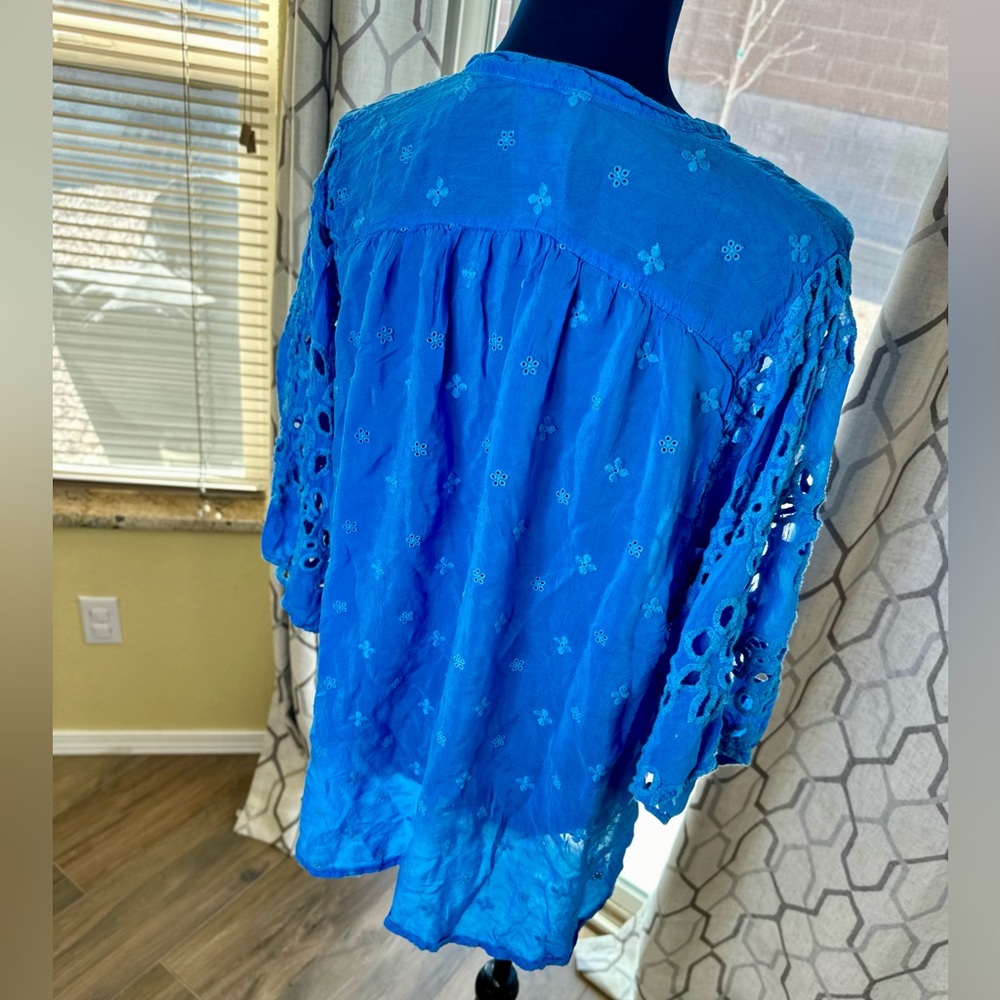 EUC Johnny Was Semi-Sheer Cerulean Blue Floral Embroidered Blouse - Picture 10 of 13